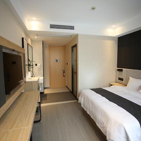 Thank Inn Plus Jiangsu Zhenjiang Jiangkou District Hongdou Square Экстерьер фото