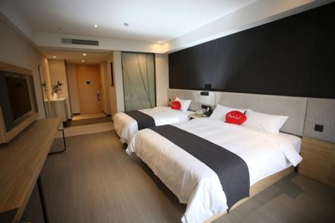Thank Inn Plus Jiangsu Zhenjiang Jiangkou District Hongdou Square Экстерьер фото